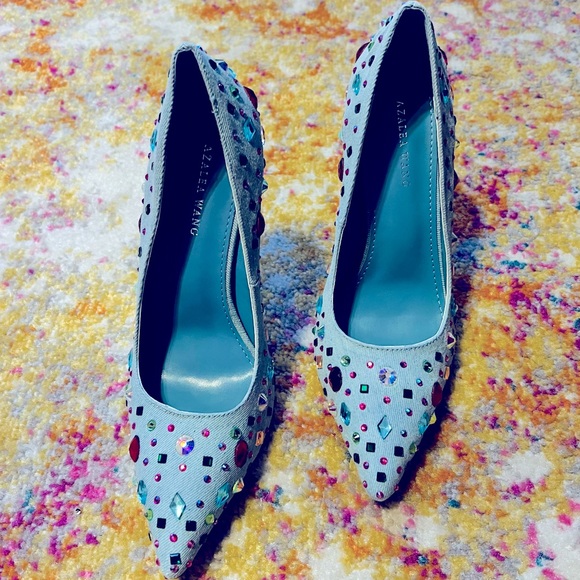New Azalea Wang
Camellia Denim Colorful Crystal Pumps - Picture 7 of 13